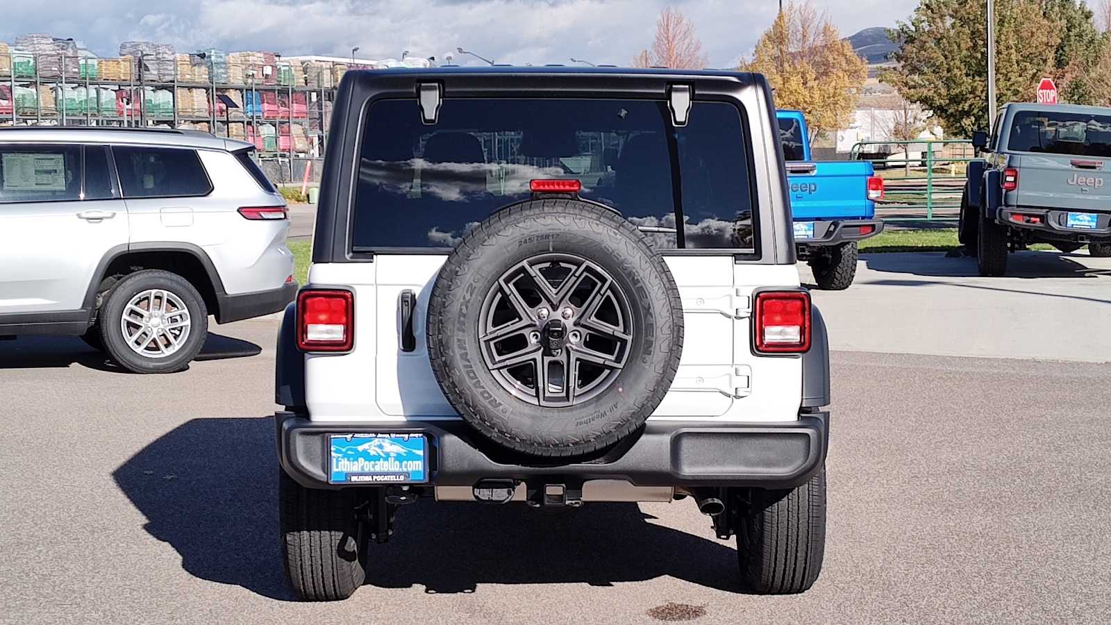 Thumbnail: 2026 Jeep Wrangler - 5