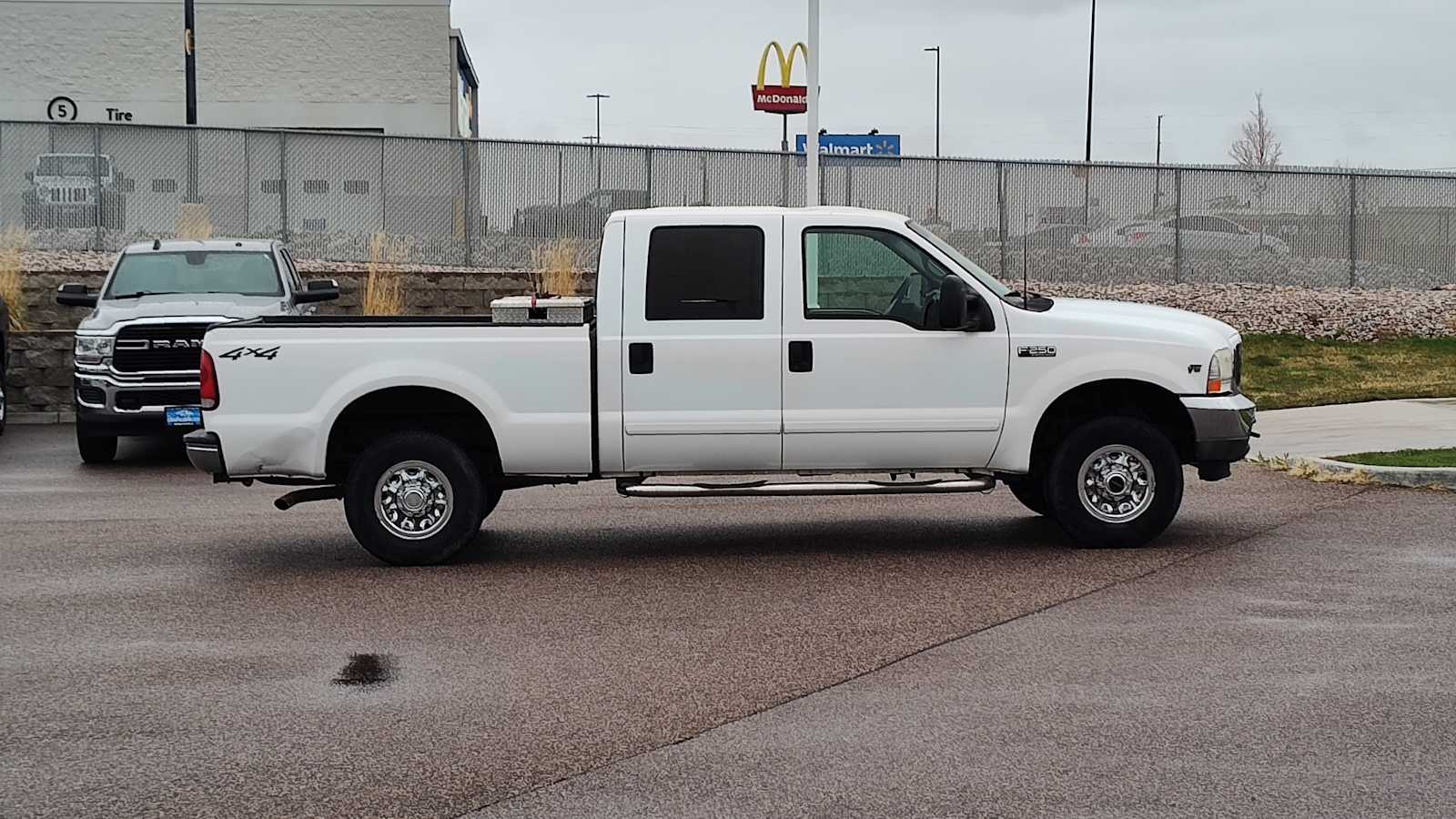 Thumbnail: 2002 Ford F-250 - 23
