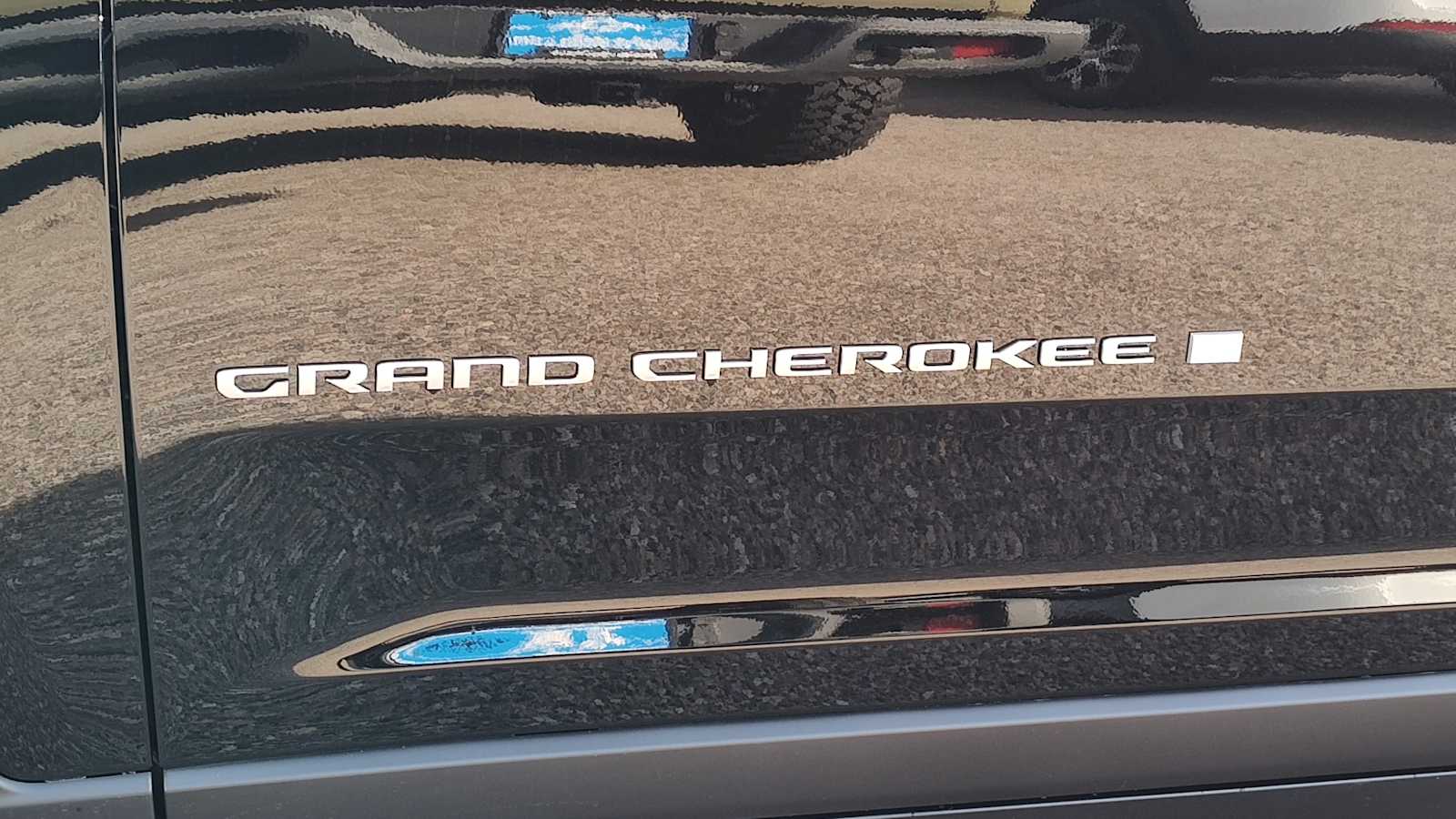 Thumbnail: 2025 Jeep Grand Cherokee - 7