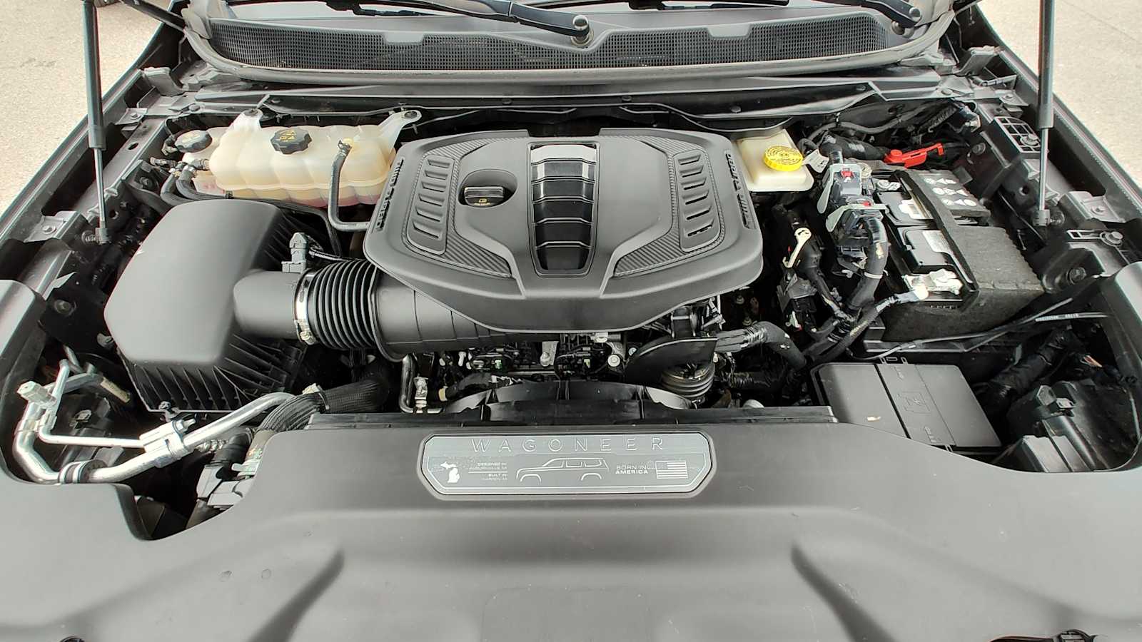 Thumbnail: 2024 Jeep Wagoneer - 9