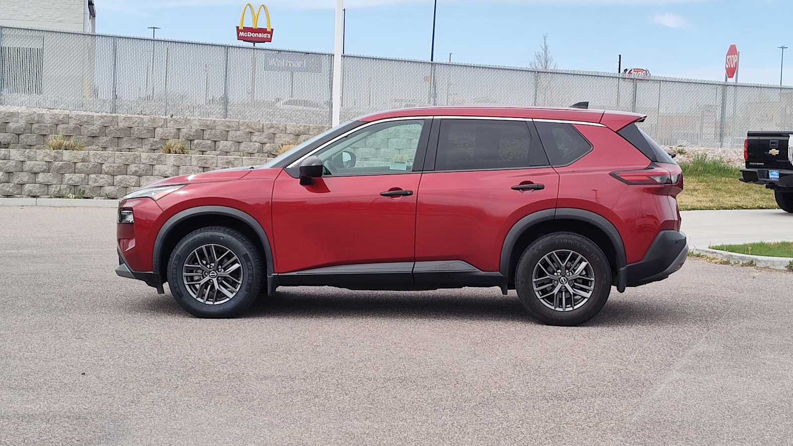 Thumbnail: 2023 Nissan Rogue - 3