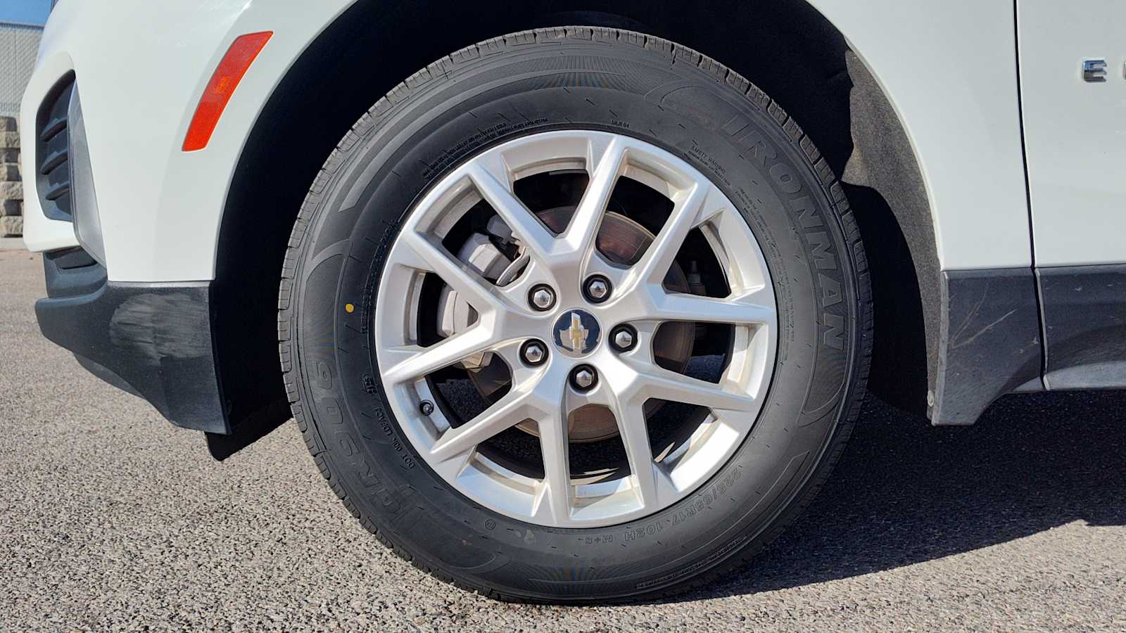 Thumbnail: 2024 Chevrolet Equinox - 8