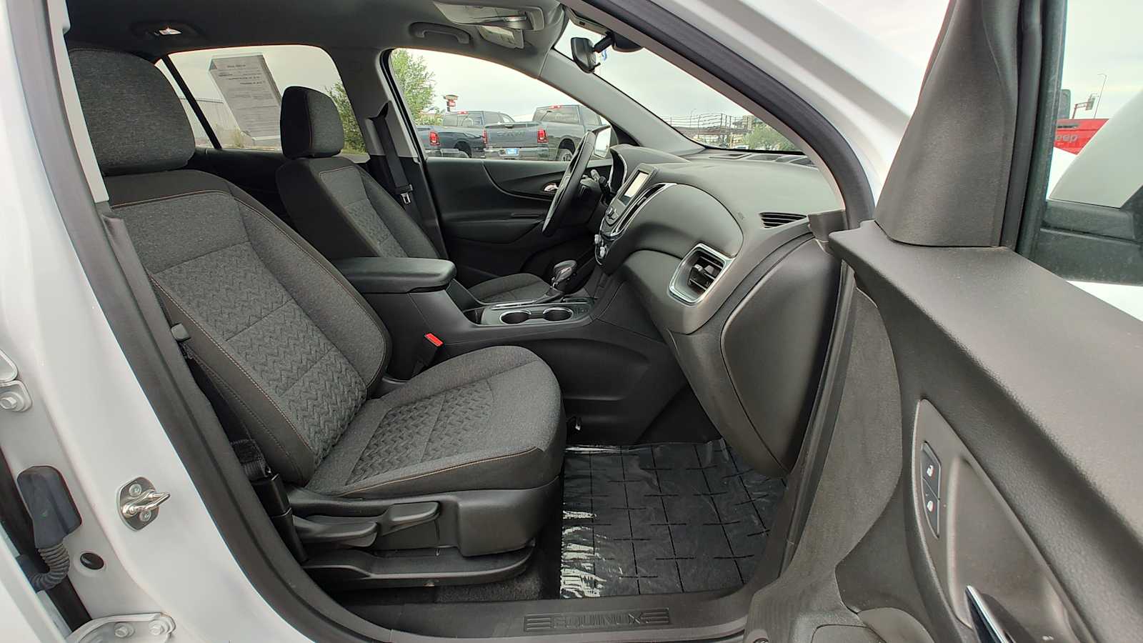 Thumbnail: 2024 Chevrolet Equinox - 14