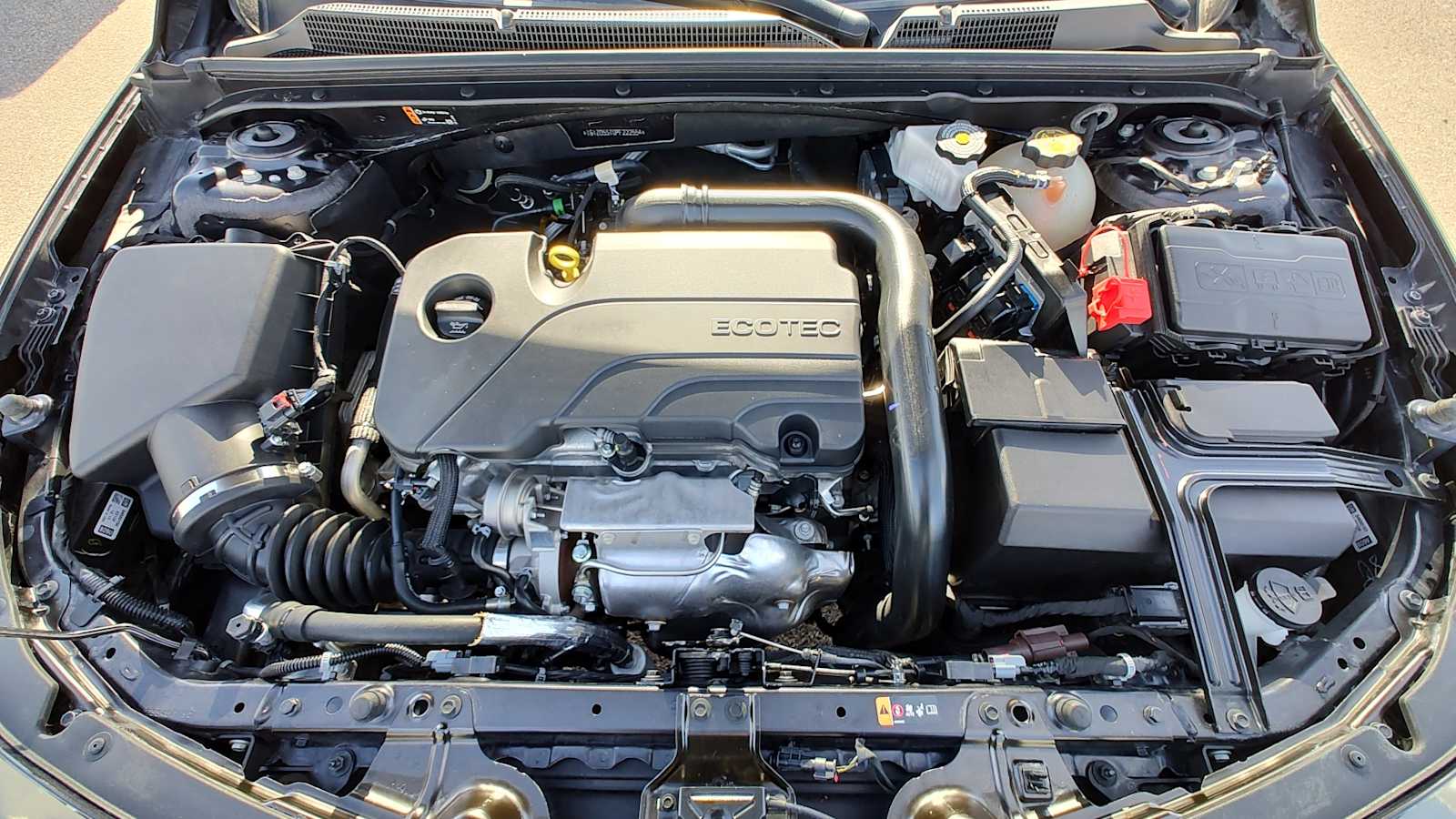 Thumbnail: 2023 Chevrolet Malibu - 9