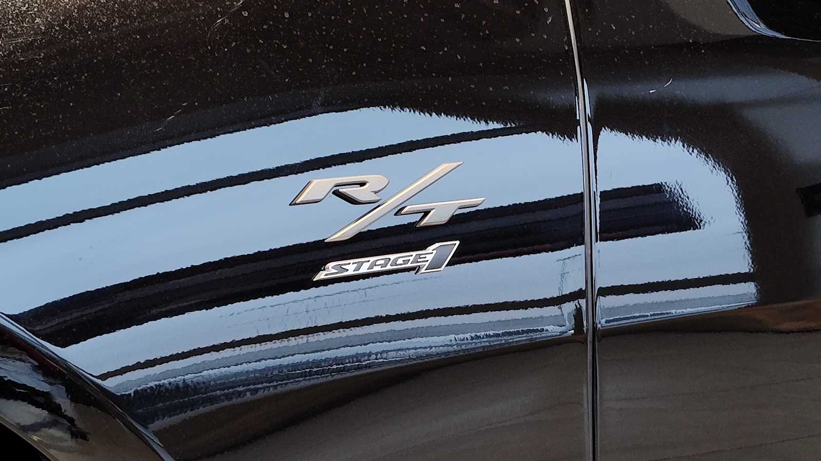 2025 Dodge Charger R/T photo 3