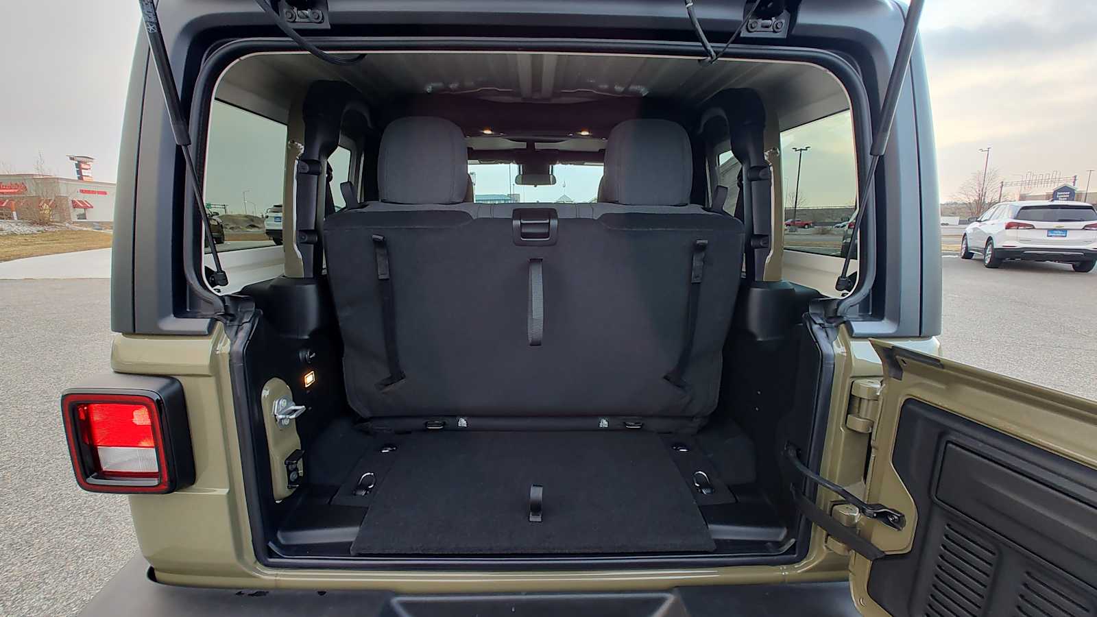 Thumbnail: 2025 Jeep Wrangler - 19