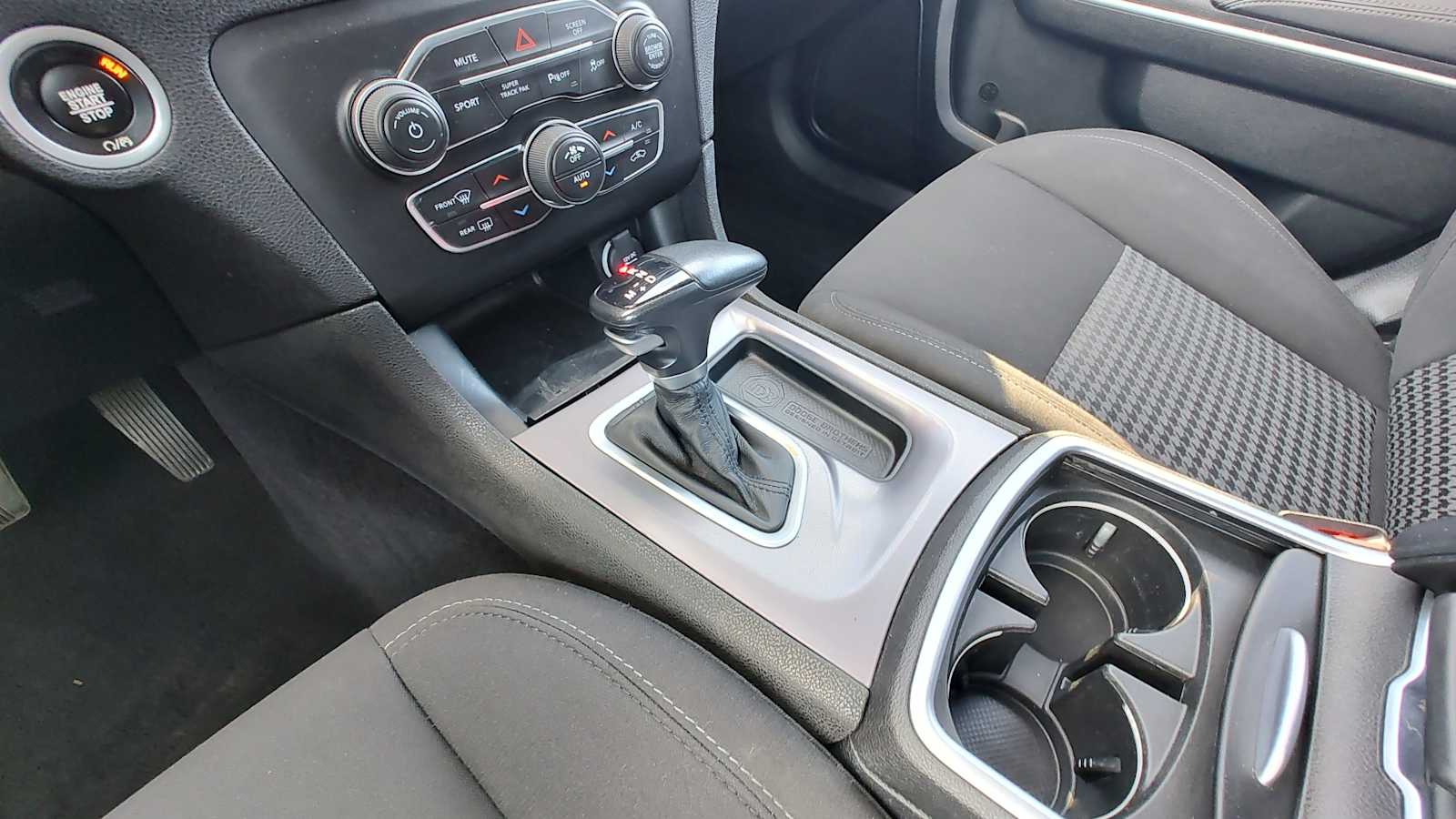 Thumbnail: 2022 Dodge Charger - 17