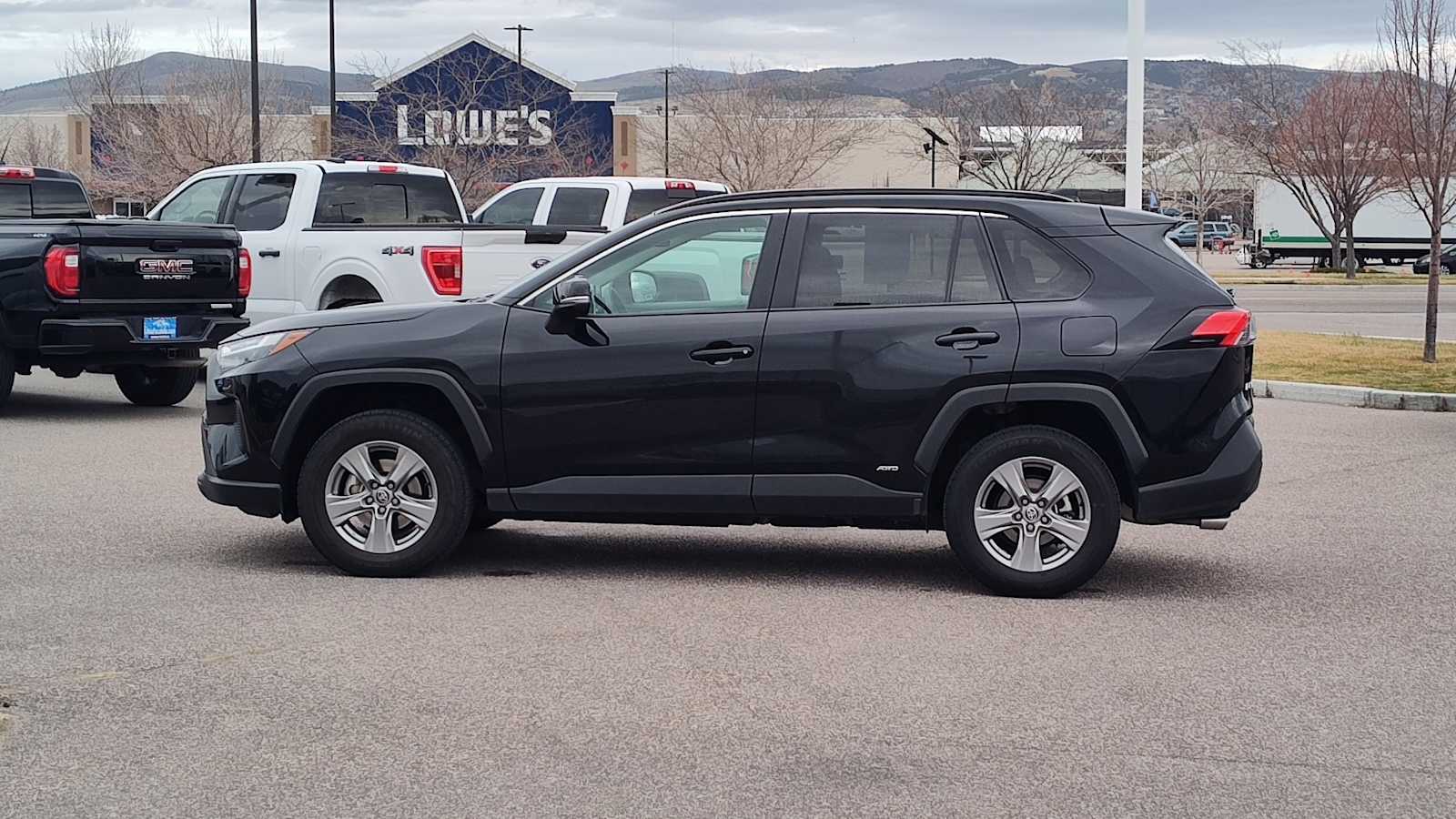 Thumbnail: 2024 Toyota RAV4 - 3