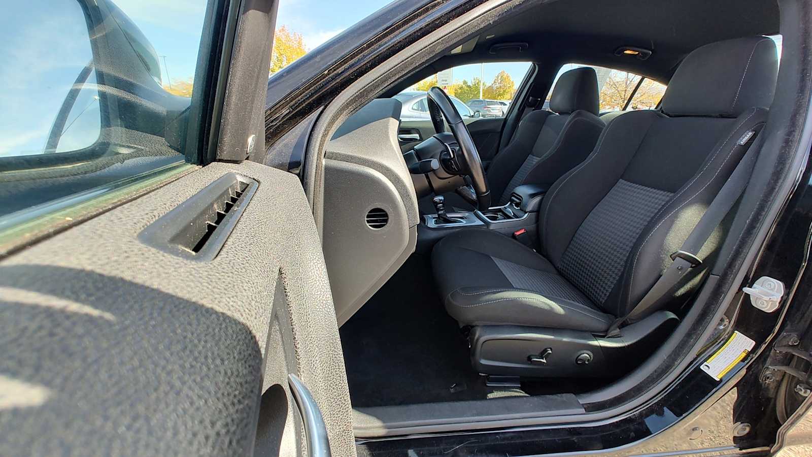 Thumbnail: 2022 Dodge Charger - 11