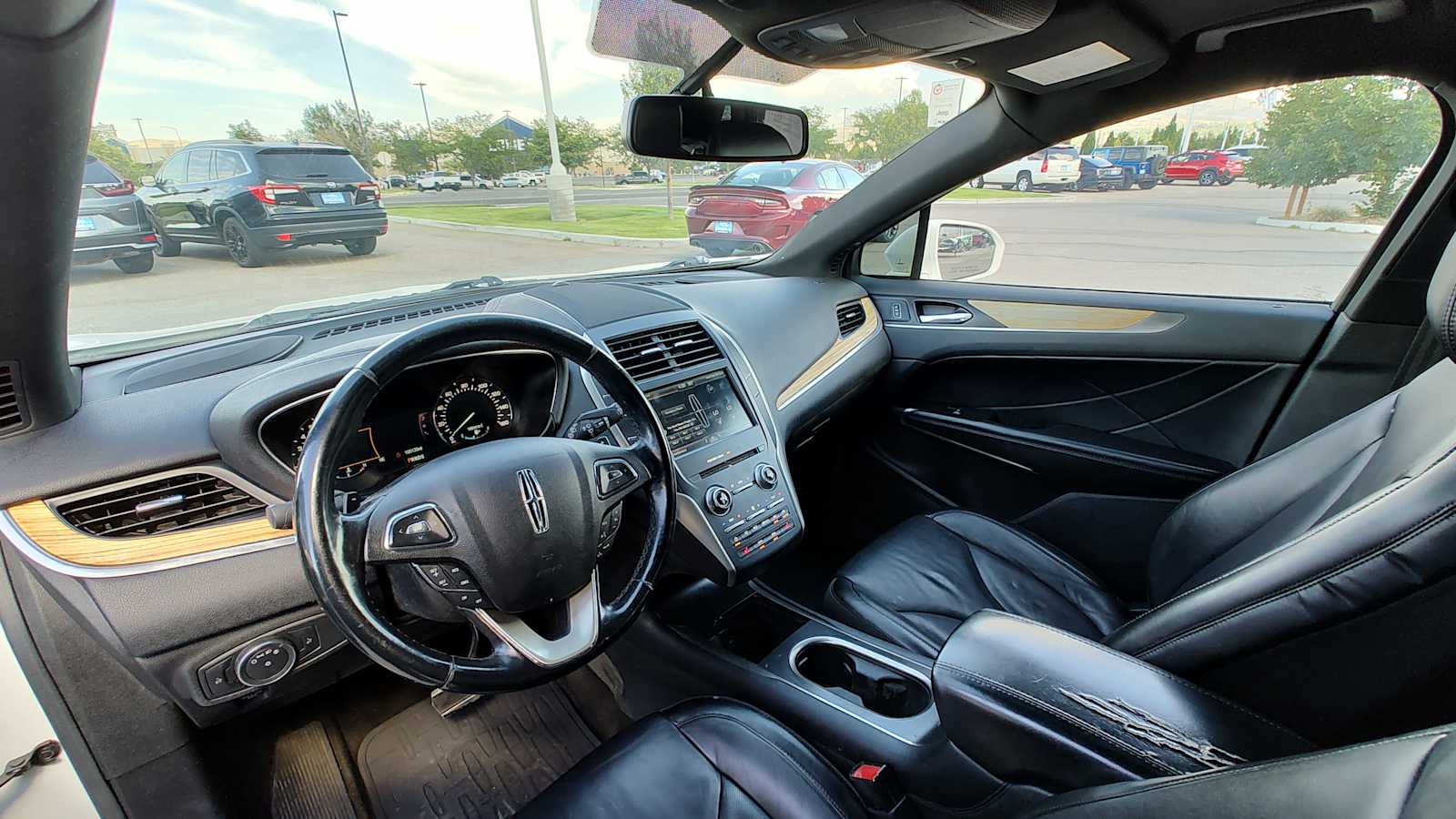 Thumbnail: 2015 Lincoln MKC - 2