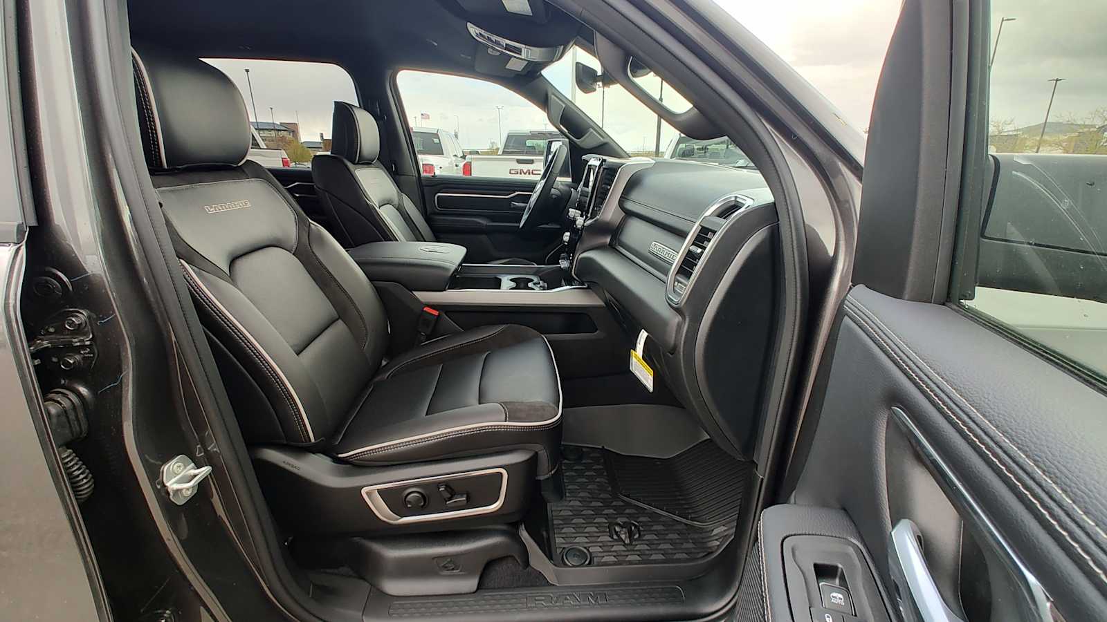 Thumbnail: 2026 RAM 1500 - 14