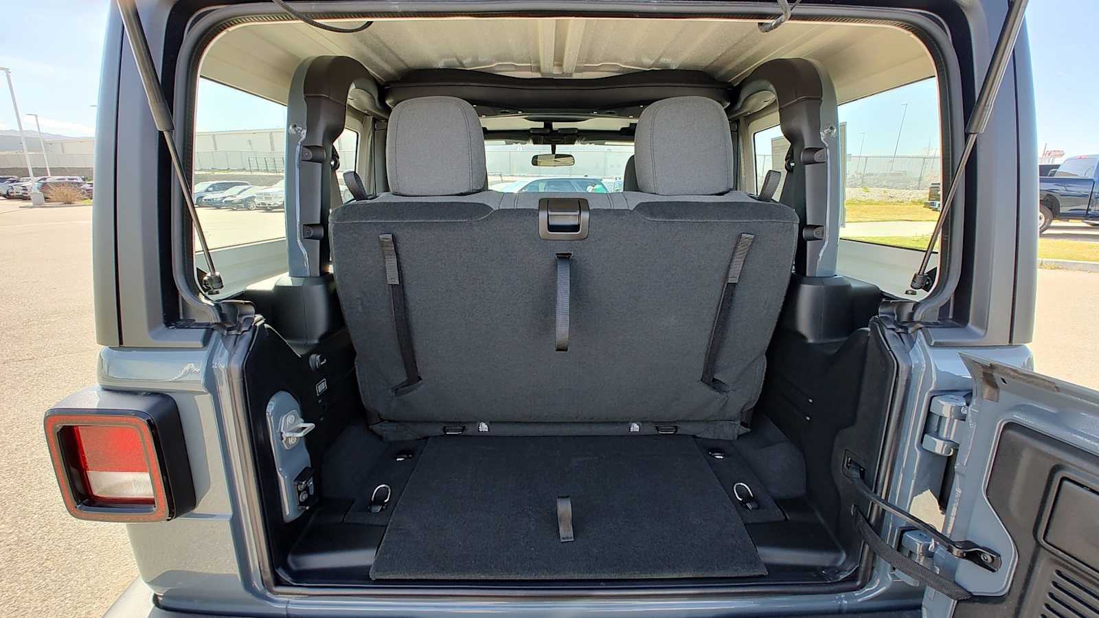 Thumbnail: 2026 Jeep Wrangler - 19