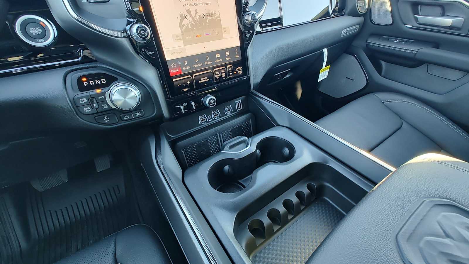 Thumbnail: 2026 RAM 1500 - 17