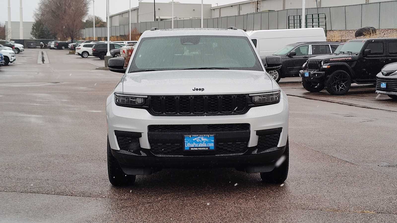Thumbnail: 2025 Jeep Grand Cherokee - 6