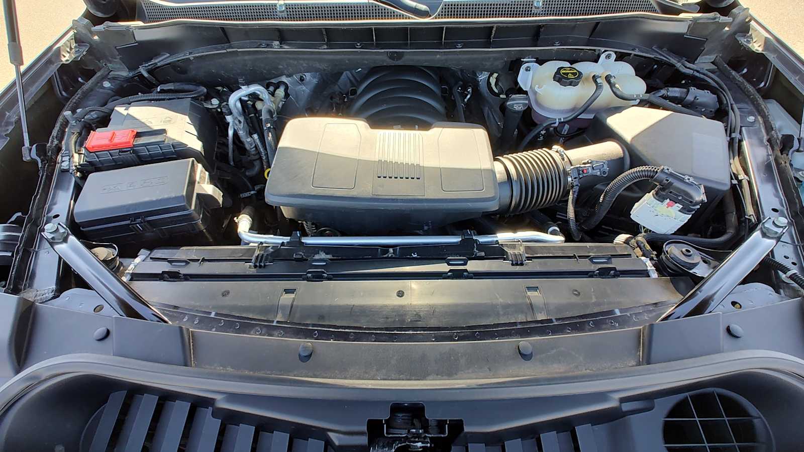 Thumbnail: 2024 Chevrolet Tahoe - 9