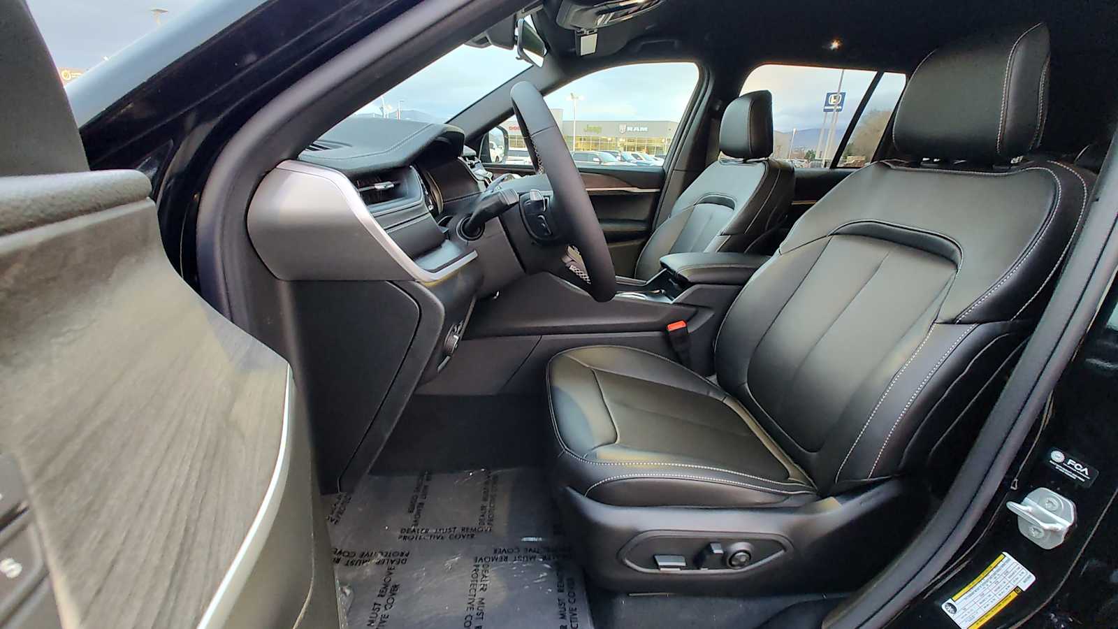 Thumbnail: 2025 Jeep Grand Cherokee - 11