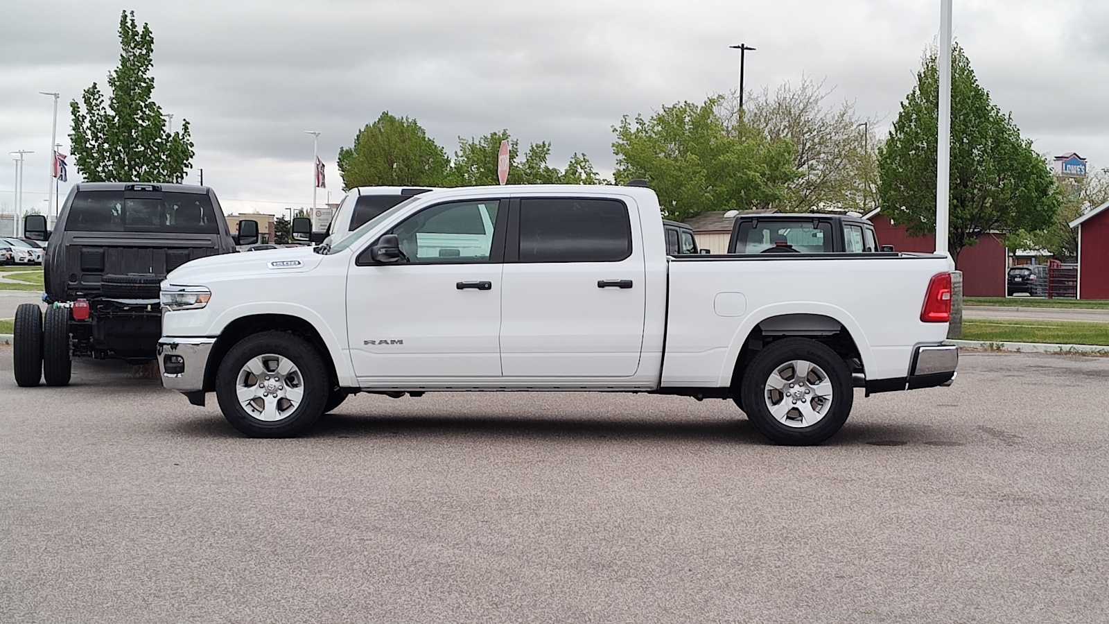 Thumbnail: 2026 RAM 1500 - 3
