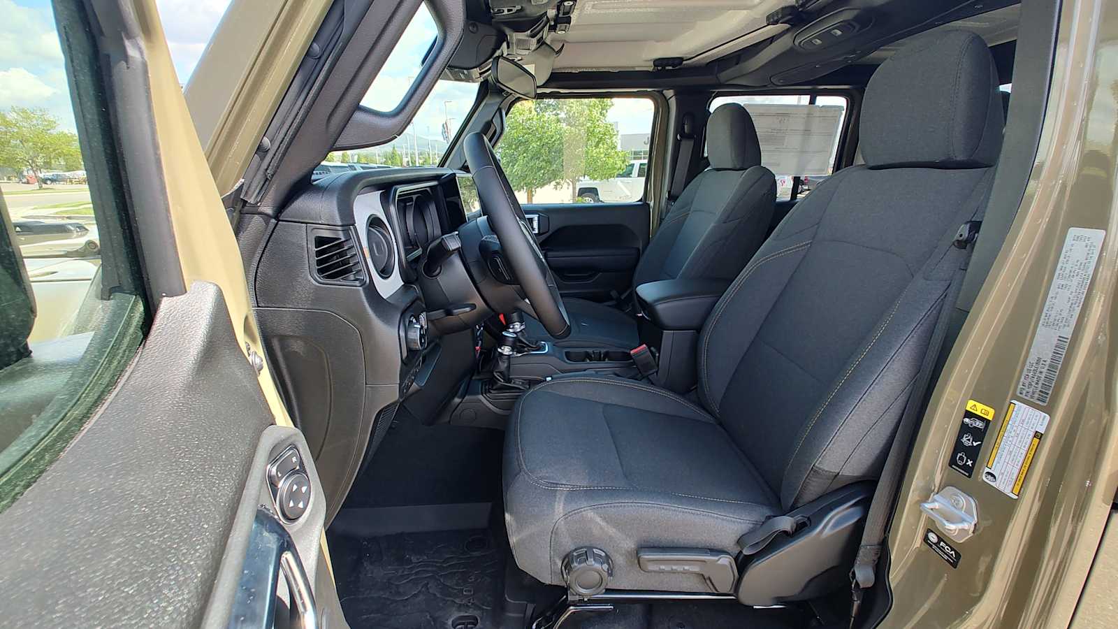 Thumbnail: 2025 Jeep Gladiator - 11