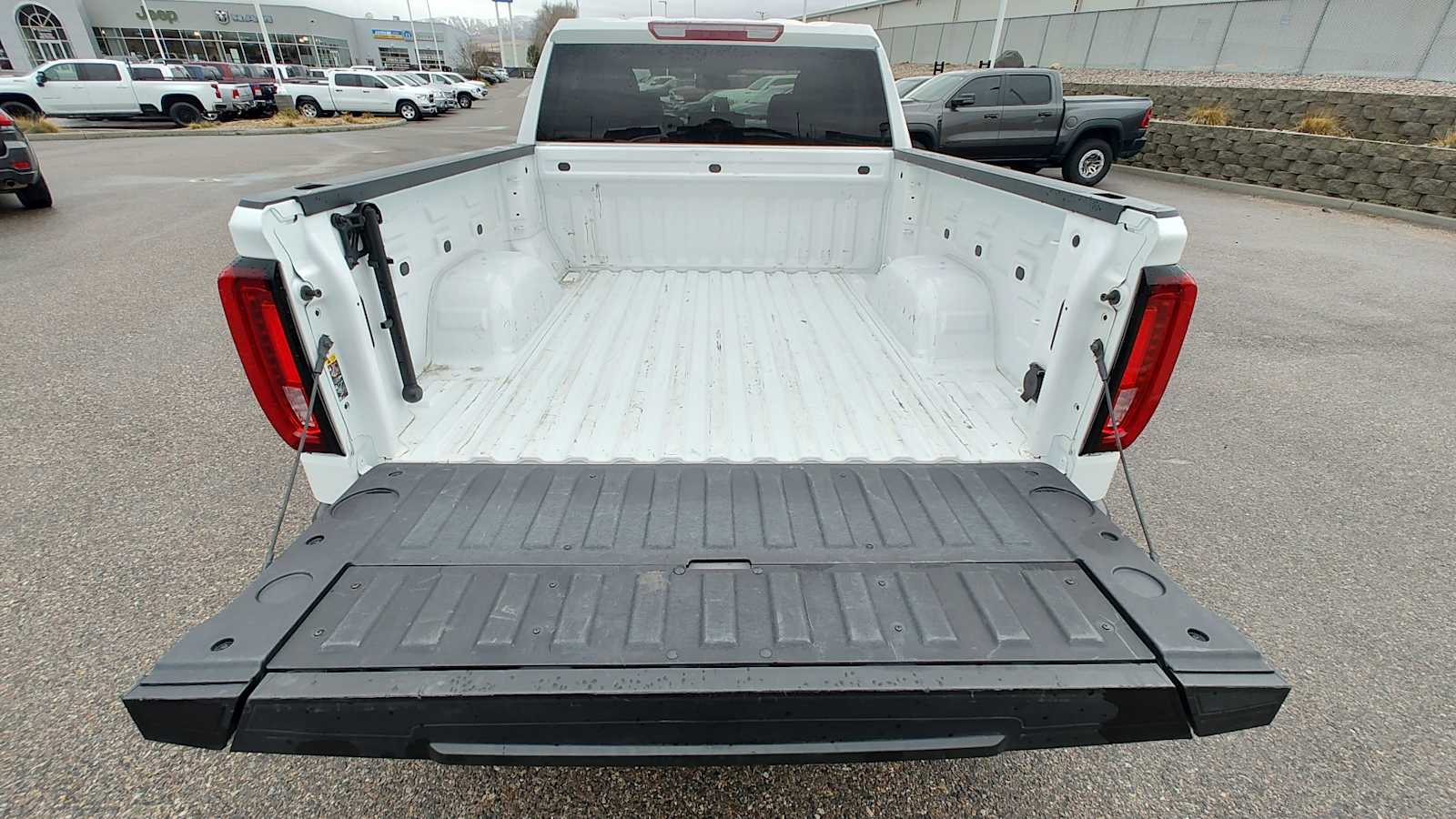 Thumbnail: 2024 GMC Sierra 1500 - 19