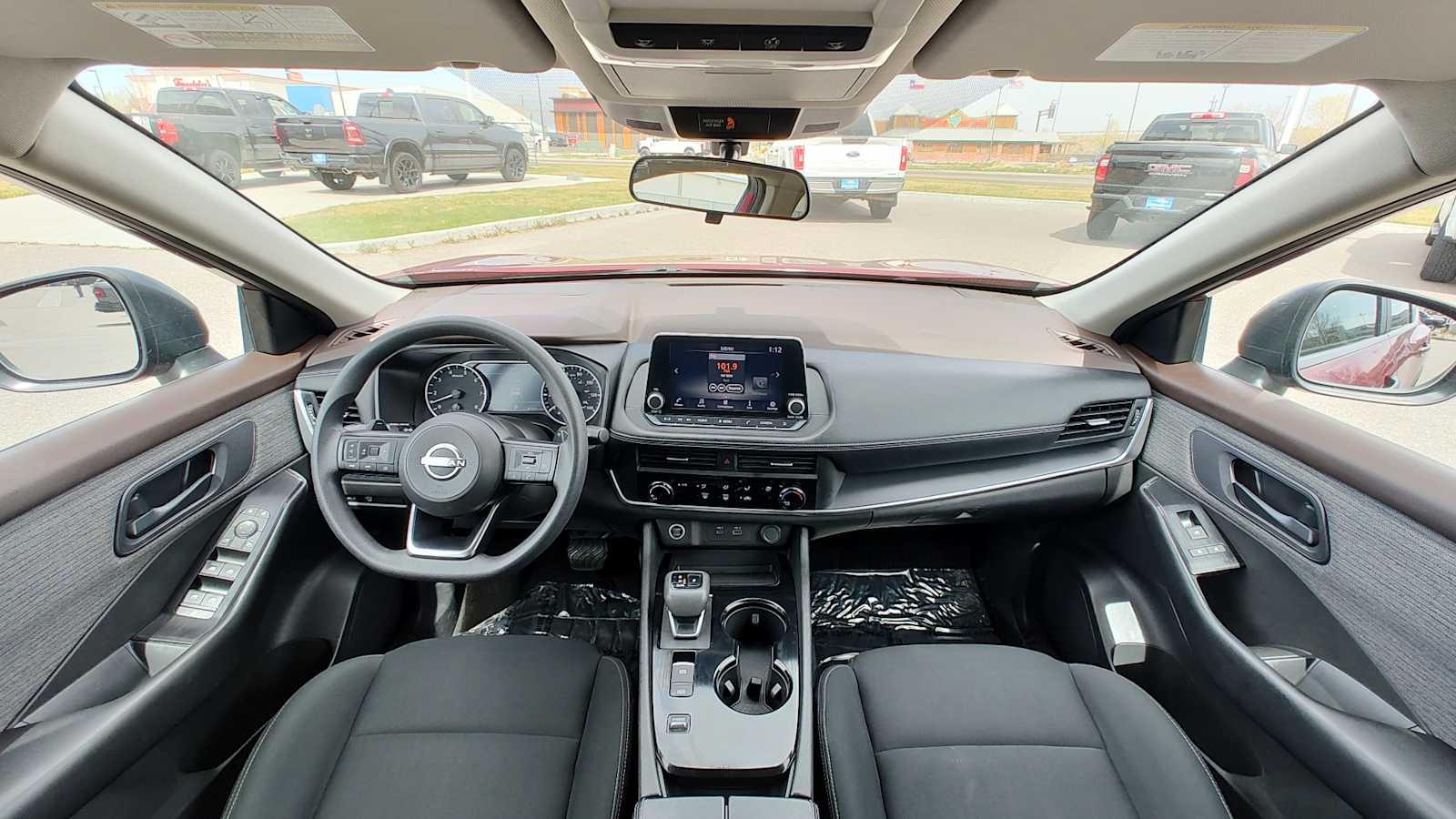 Thumbnail: 2023 Nissan Rogue - 10