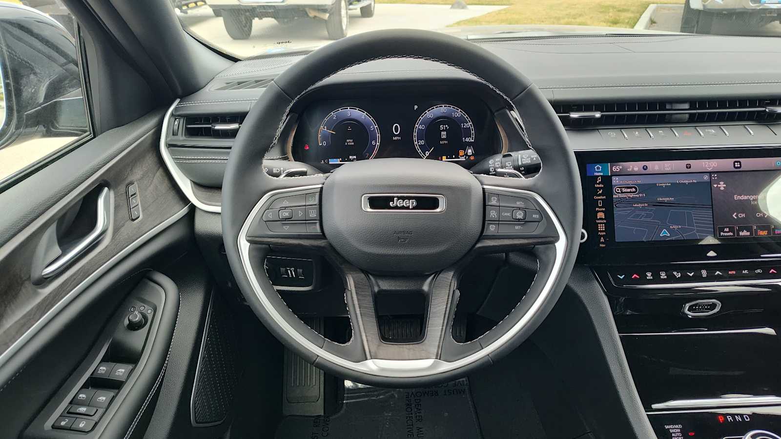 Thumbnail: 2026 Jeep Grand Cherokee - 15