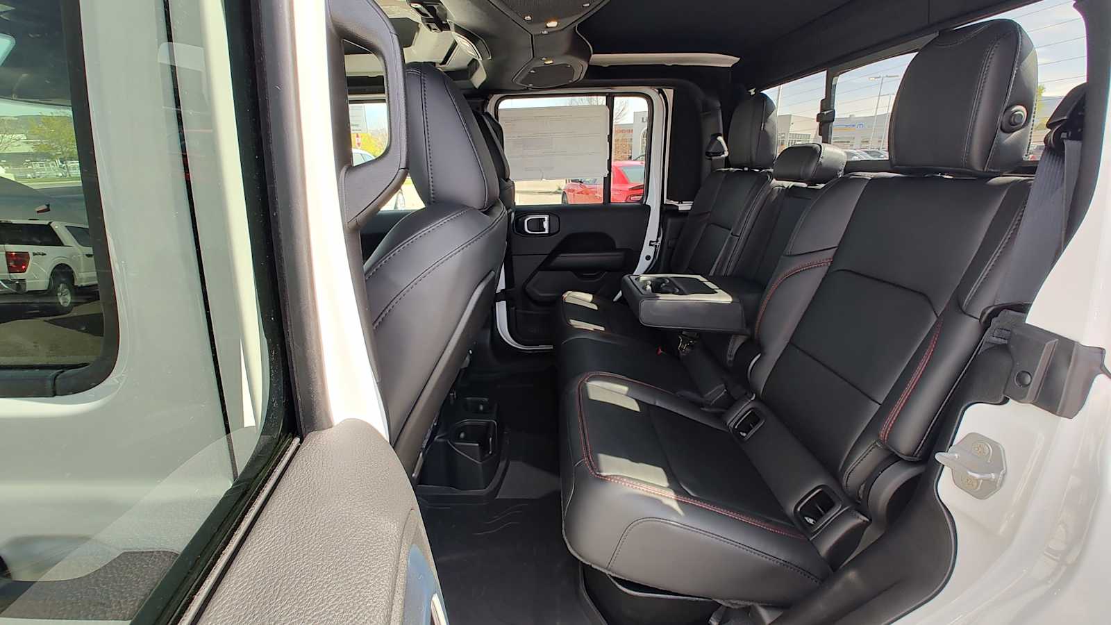 Thumbnail: 2026 Jeep Gladiator - 13