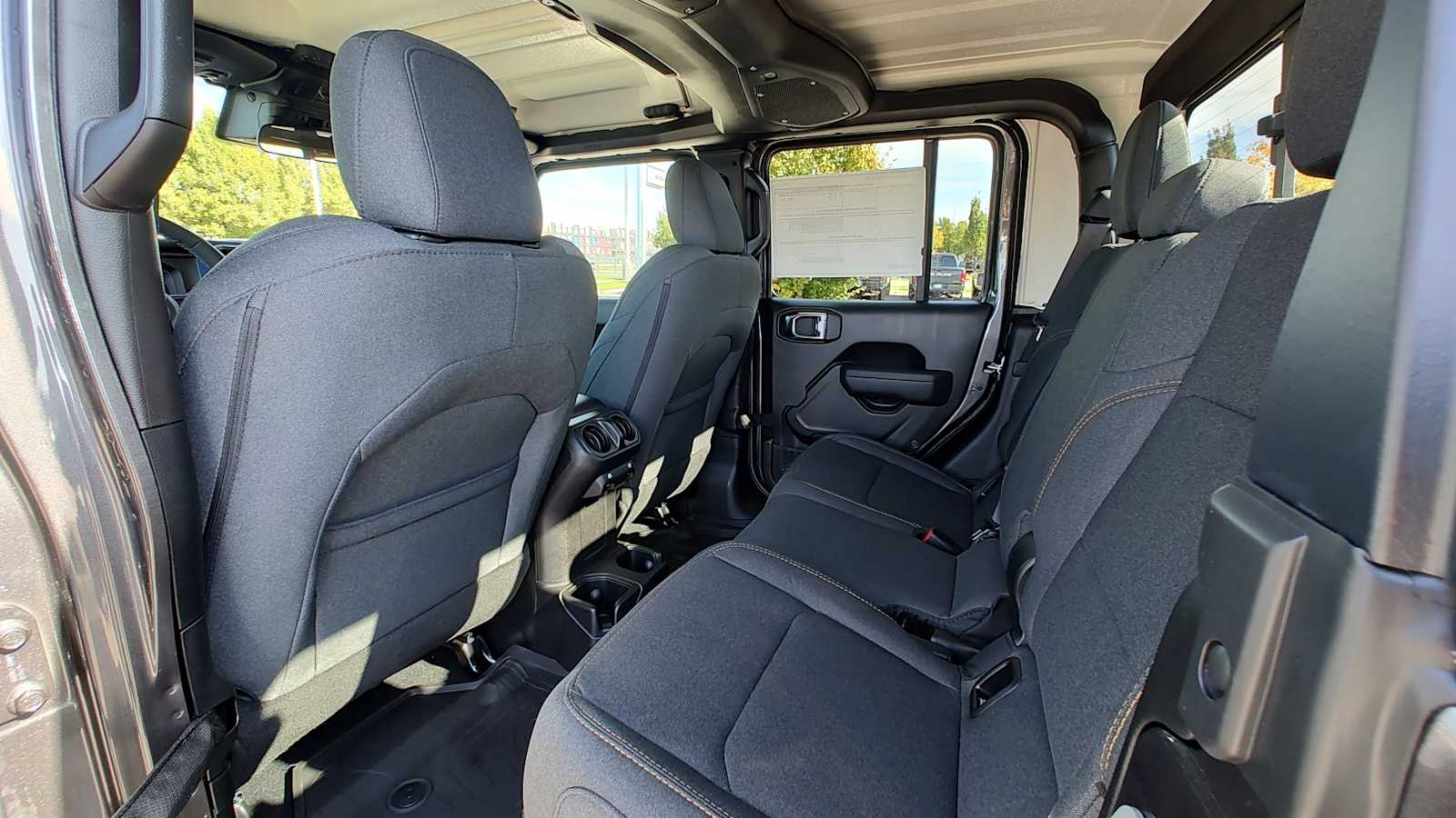 Thumbnail: 2025 Jeep Gladiator - 12