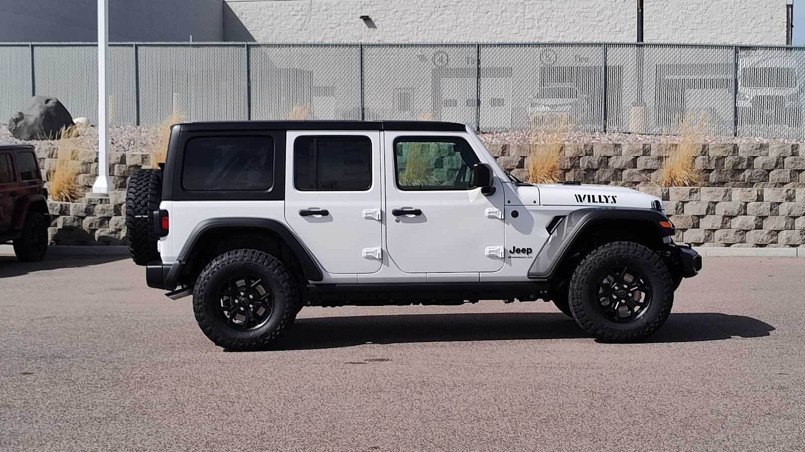 Thumbnail: 2025 Jeep Wrangler - 25