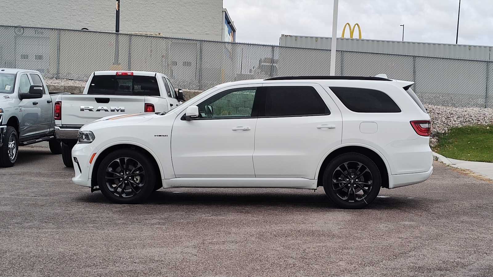 2022 Dodge Durango R/T photo 3