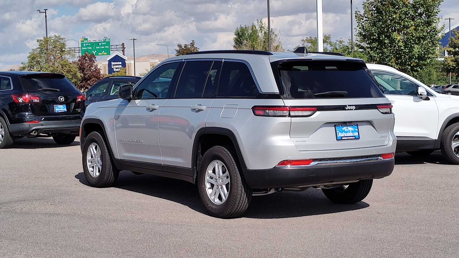Thumbnail: 2024 Jeep Grand Cherokee - 4