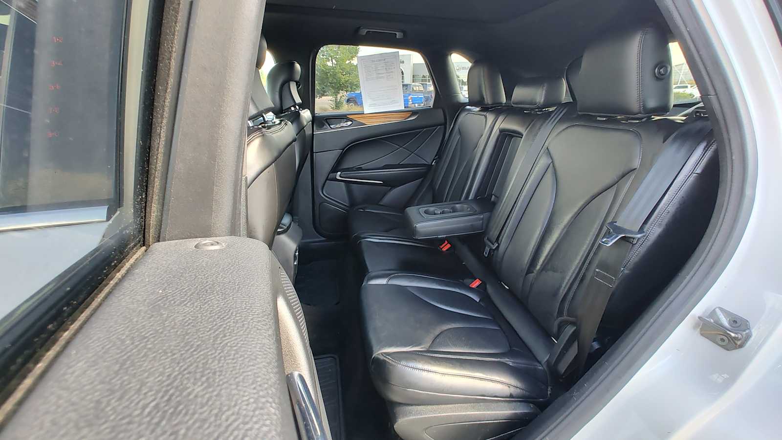 Thumbnail: 2015 Lincoln MKC - 13