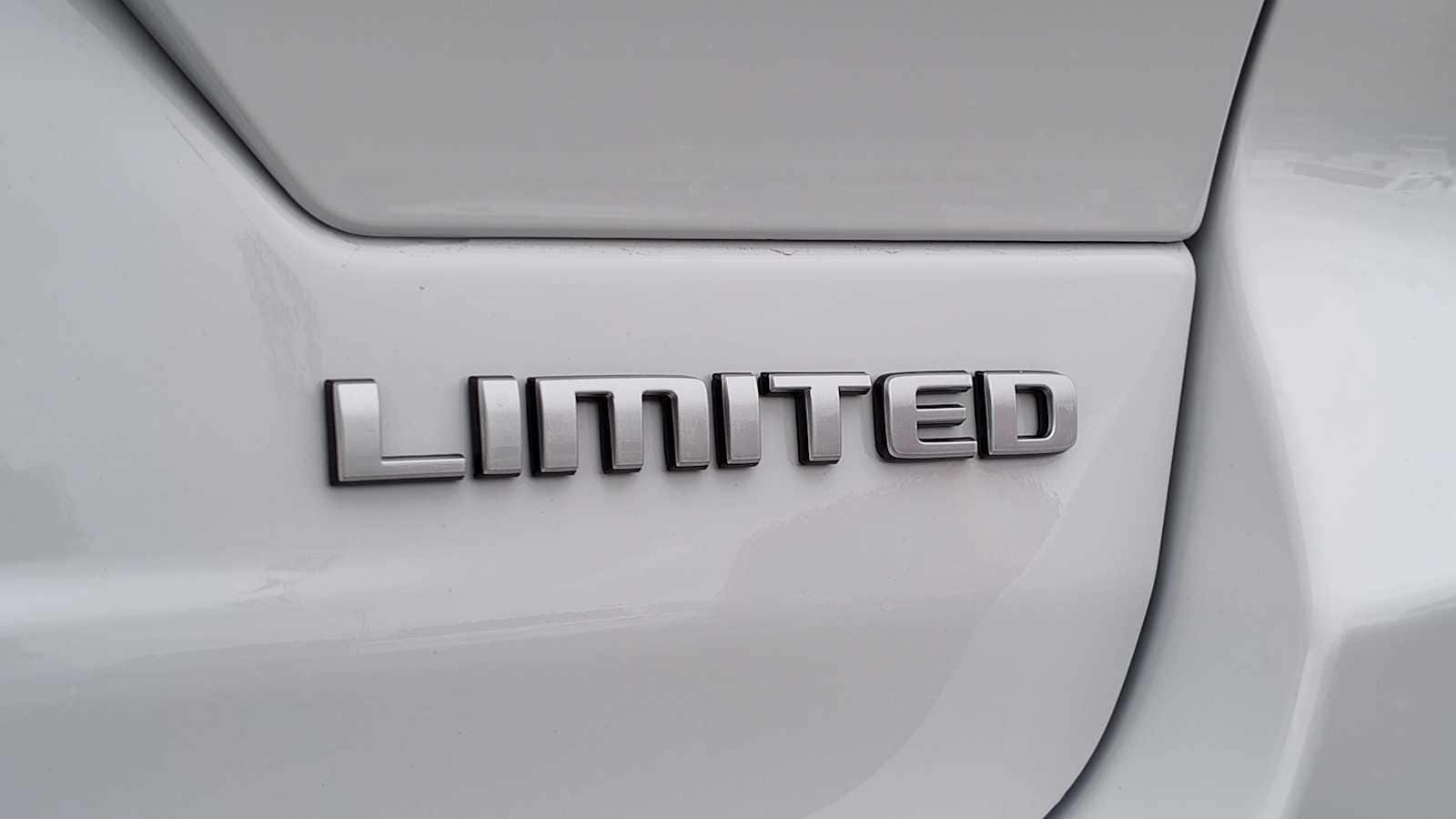 Thumbnail: 2025 Jeep Grand Cherokee - 24