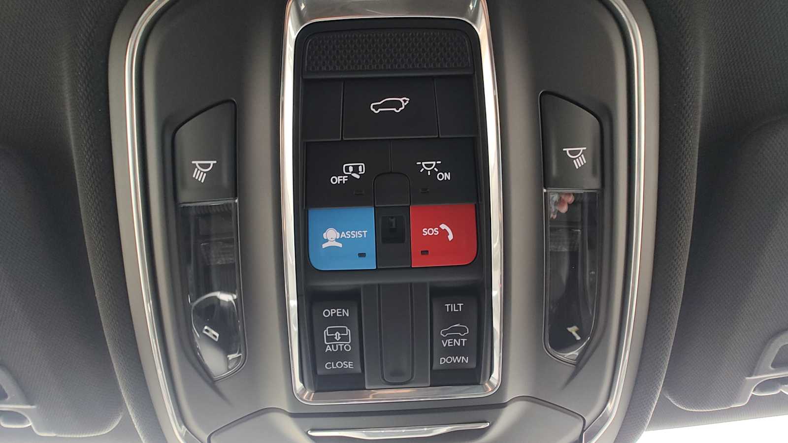 Thumbnail: 2025 Jeep Grand Cherokee - 22