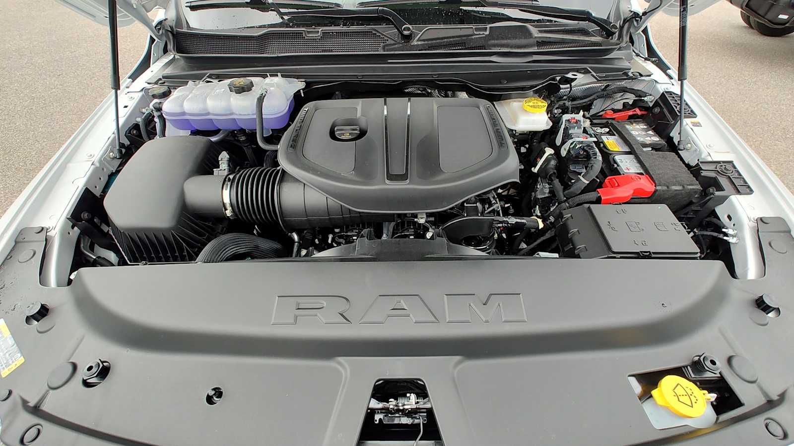 Thumbnail: 2026 RAM 1500 - 9