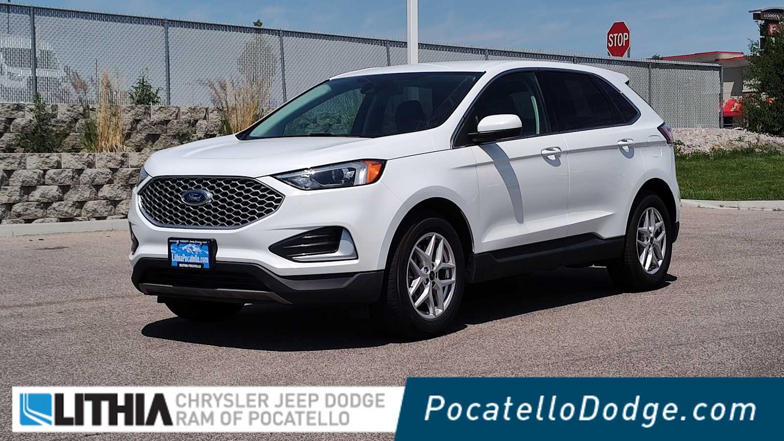2023 Ford Edge SEL Hero Image