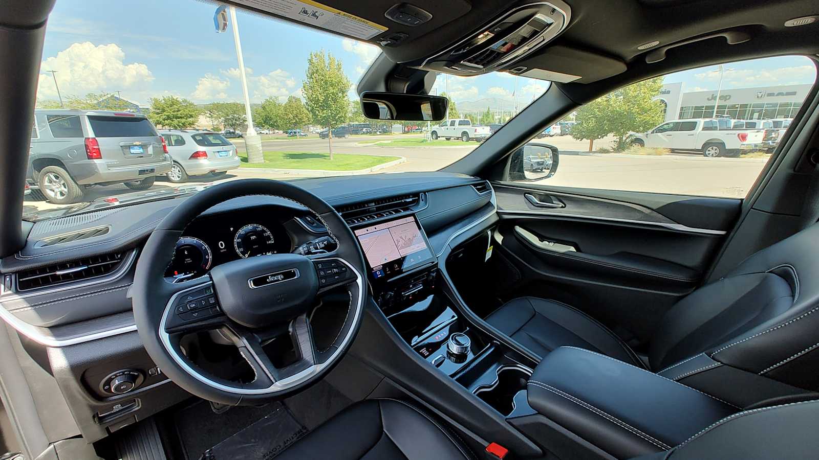 Thumbnail: 2025 Jeep Grand Cherokee - 2