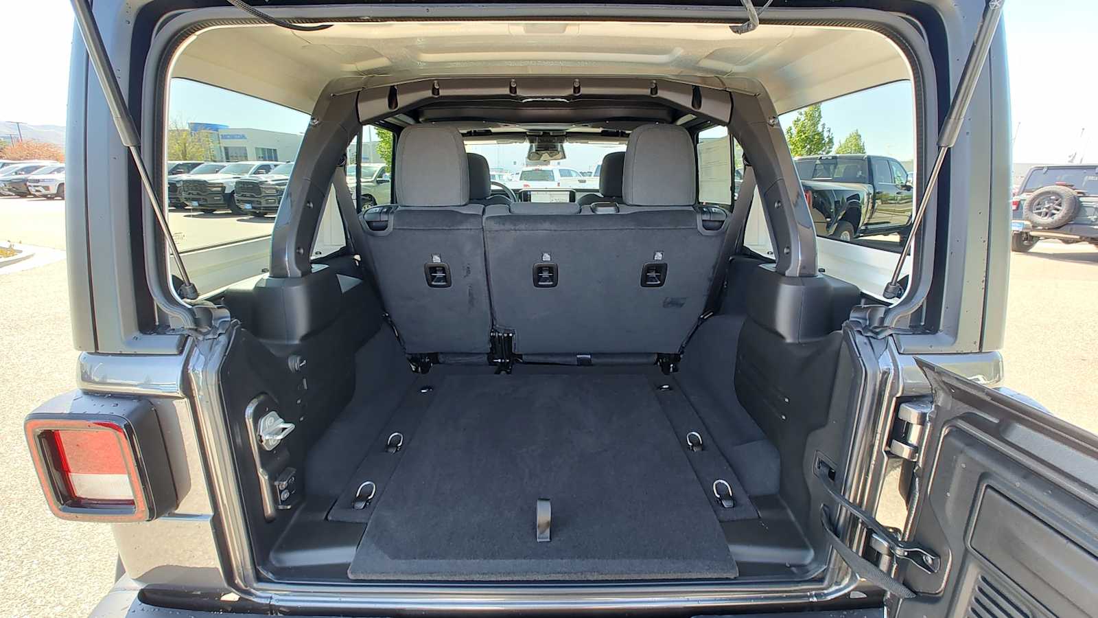 Thumbnail: 2026 Jeep Wrangler - 19