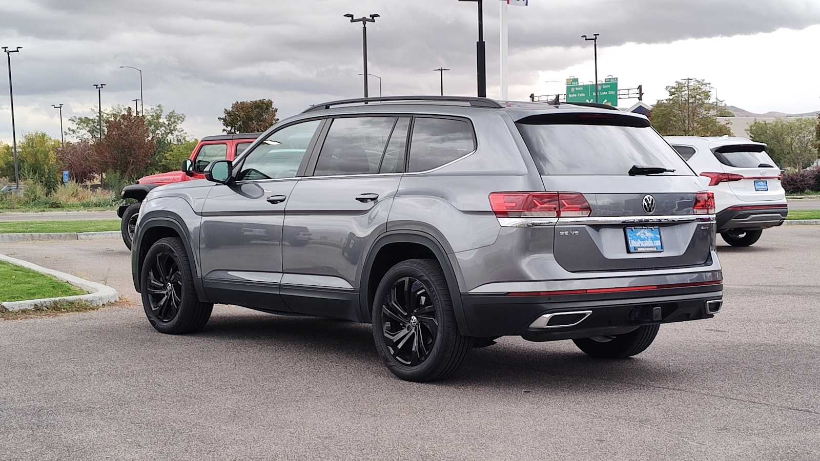 Thumbnail: 2023 Volkswagen Atlas - 4