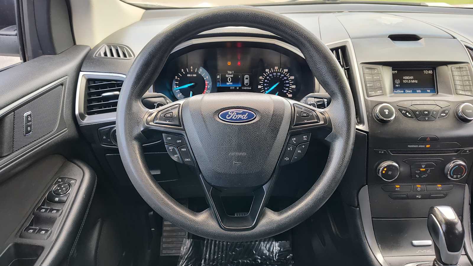 Thumbnail: 2016 Ford Edge - 15