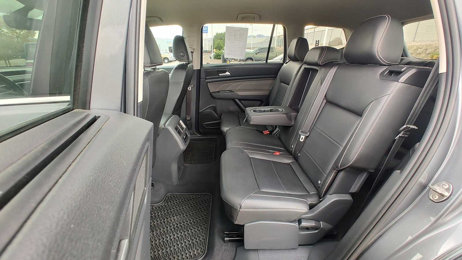 Thumbnail: 2023 Volkswagen Atlas - 13