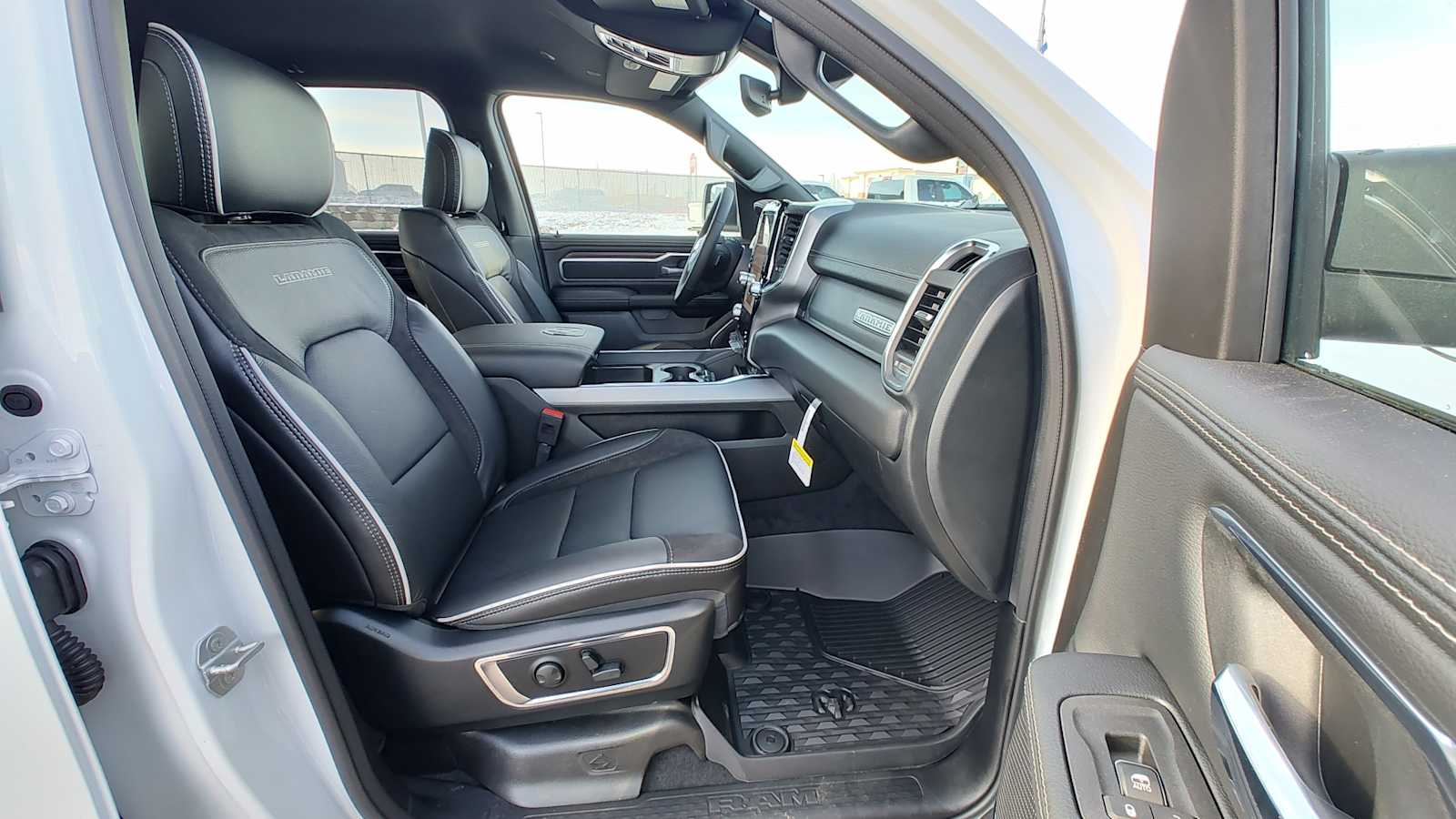 Thumbnail: 2026 RAM 1500 - 14