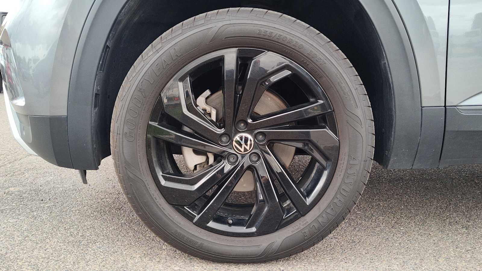 Thumbnail: 2023 Volkswagen Atlas - 8