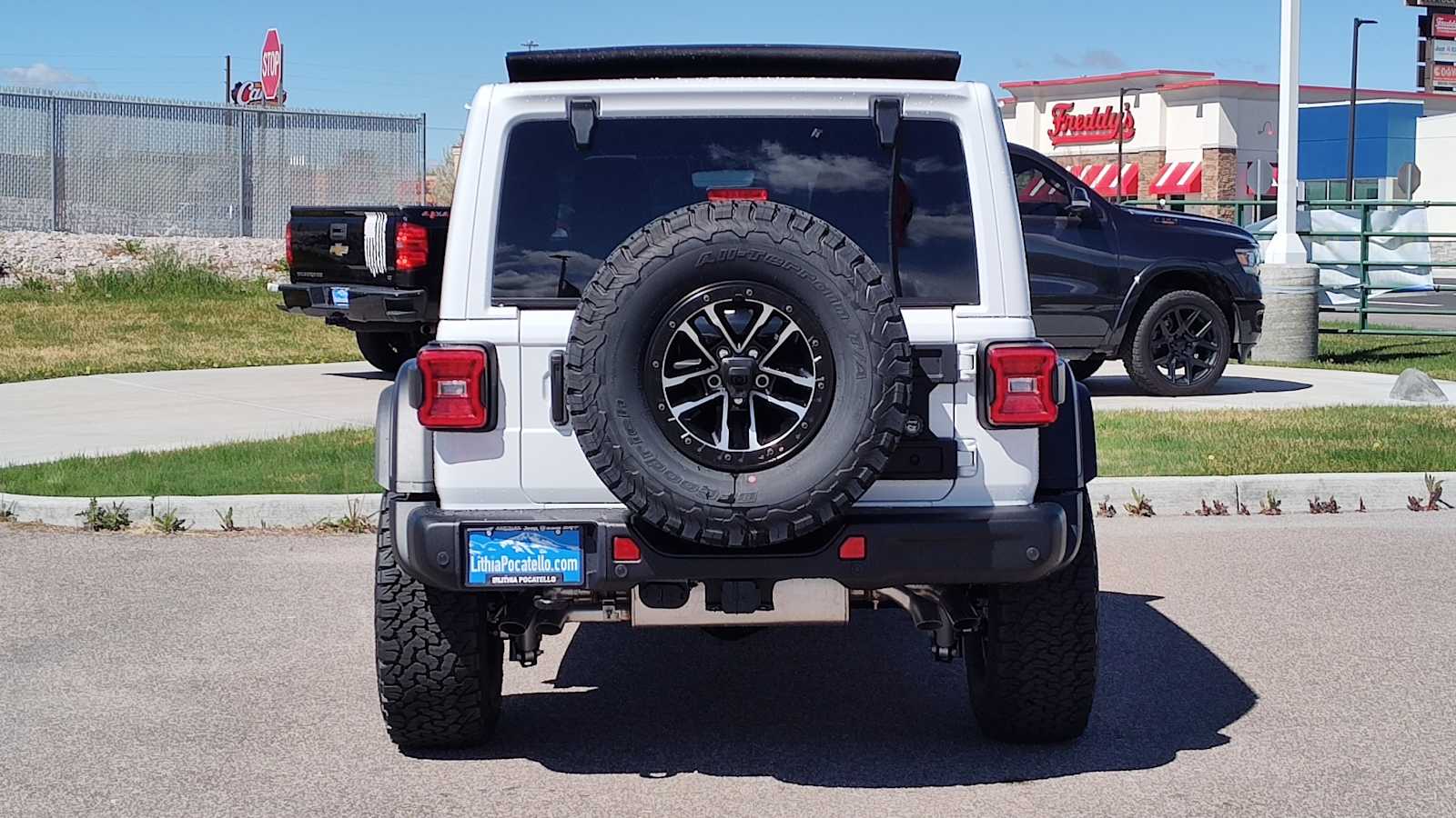 Thumbnail: 2026 Jeep Wrangler - 5