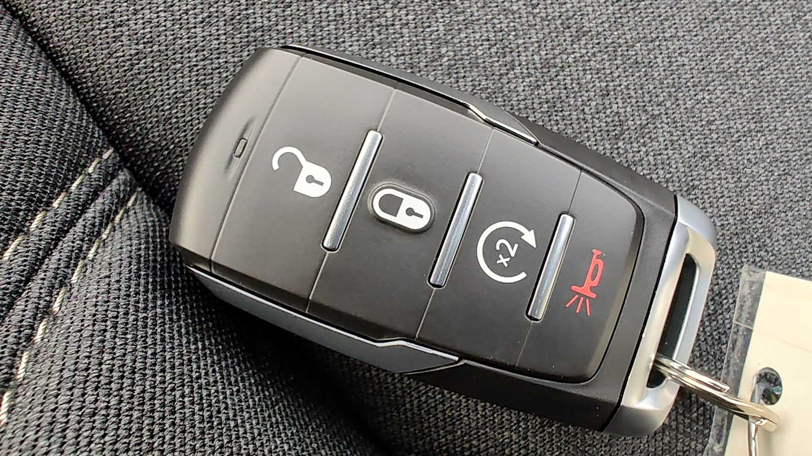 Thumbnail: 2026 RAM 1500 - 20