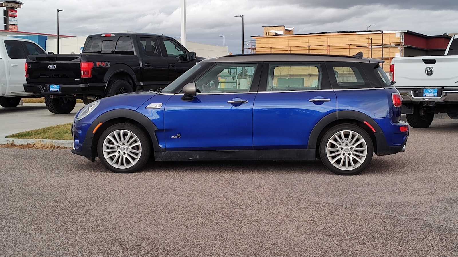 Thumbnail: 2019 MINI Cooper Clubman - 3