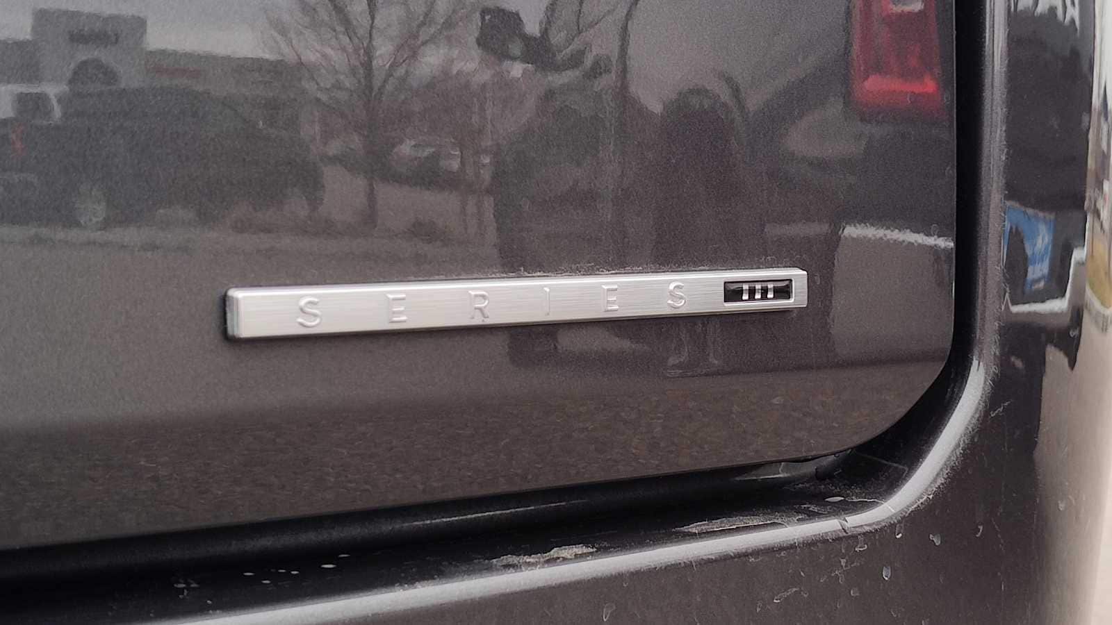 Thumbnail: 2024 Jeep Wagoneer - 24