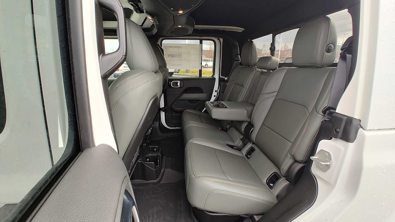 Thumbnail: 2026 Jeep Gladiator - 13