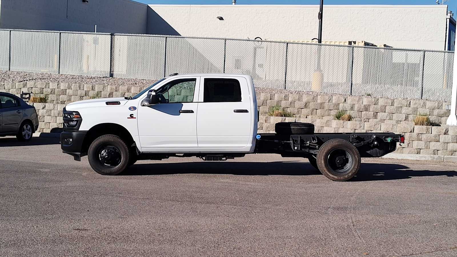 2026 Ram 3500 Tradesman photo 3