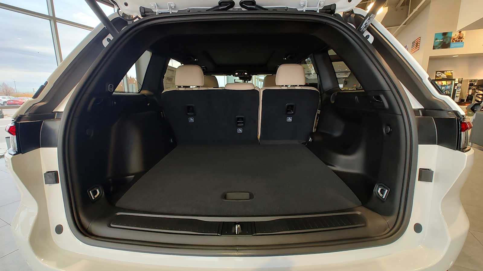 Thumbnail: 2025 Jeep Grand Cherokee - 13