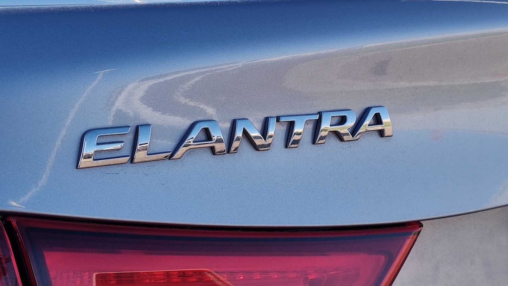 Used 2016 Hyundai Elantra SE Sedan